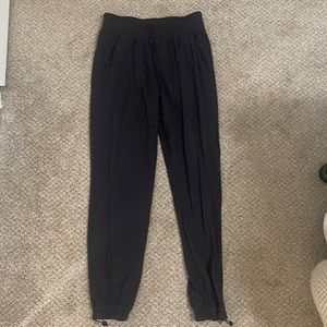 lululemon joggers size 8